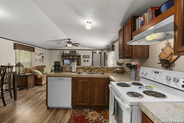 526 Pr 1512 Bandera, TX 78003