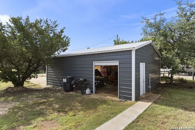 526 Pr 1512 Bandera, TX 78003