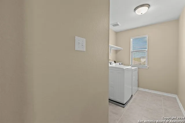 8239 Phantom Fld San Antonio, TX 78253