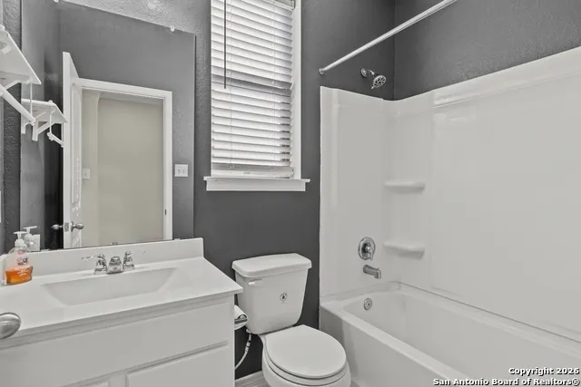 8239 Phantom Fld San Antonio, TX 78253