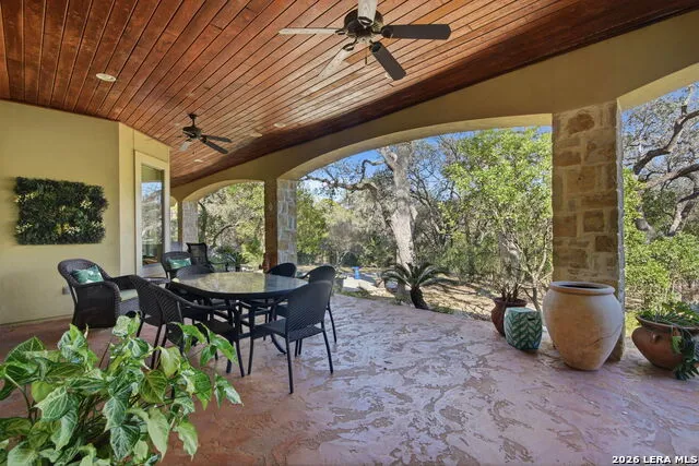 133 MARIPOSA LOOP New Braunfels, TX 78132