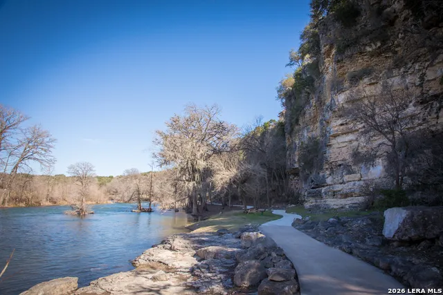 133 MARIPOSA LOOP New Braunfels, TX 78132