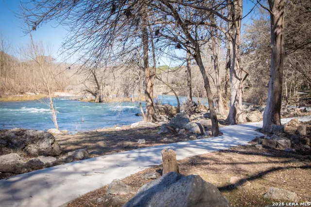 133 MARIPOSA LOOP New Braunfels, TX 78132