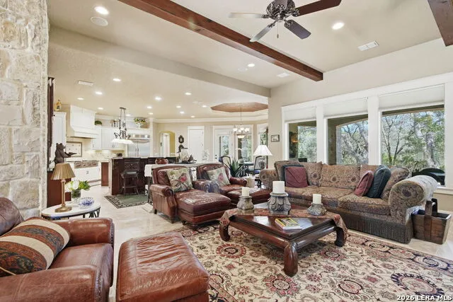 133 MARIPOSA LOOP New Braunfels, TX 78132
