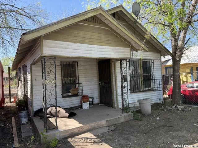 1618 Lennon San Antonio, TX 78223