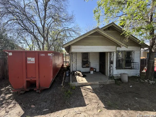 1618 Lennon San Antonio, TX 78223