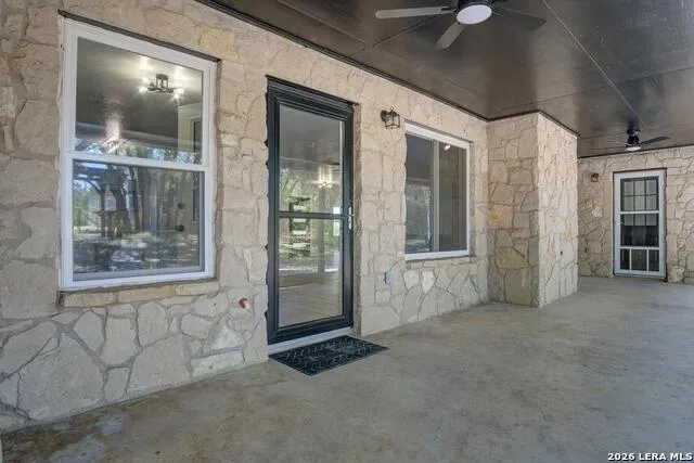 310 remington dr Bergheim, TX 78004