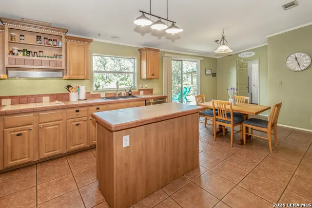 23942 us highway 83 Concan, TX 78838