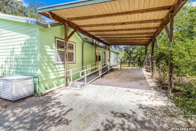 23942 us highway 83 Concan, TX 78838