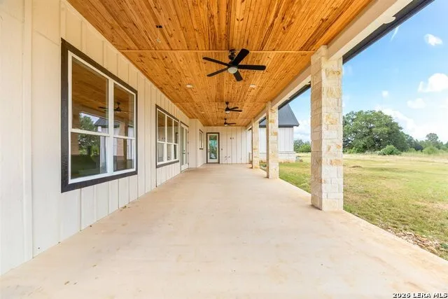 1438 Bottle Springs Rd Bandera, TX 78003