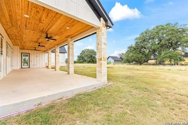 1438 Bottle Springs Rd Bandera, TX 78003