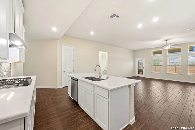 1708 Kneupper Farm New Braunfels, TX 78132