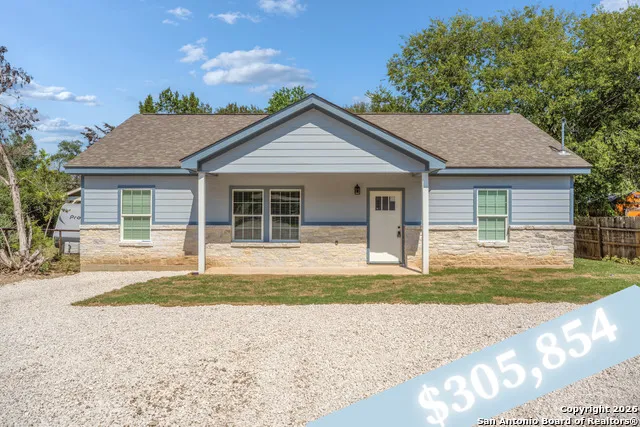 1080 Greenhill Dr Canyon Lake, TX 78133
