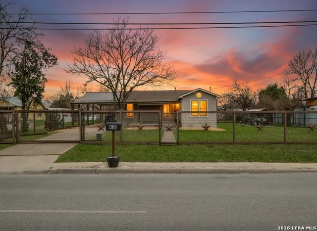 419 Moursund Blvd San Antonio, TX 78221