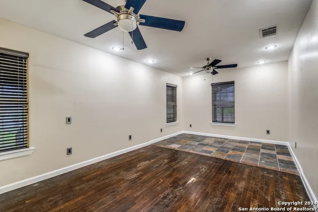 419 Moursund Blvd San Antonio, TX 78221