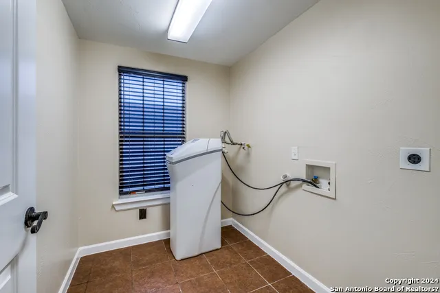 419 Moursund Blvd San Antonio, TX 78221