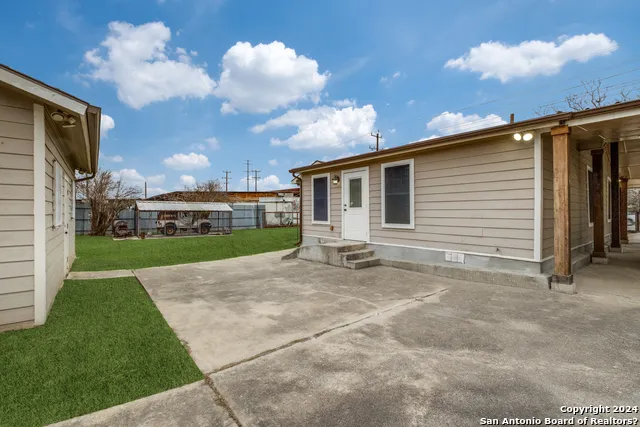 419 Moursund Blvd San Antonio, TX 78221