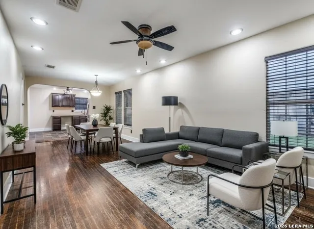 419 Moursund Blvd San Antonio, TX 78221