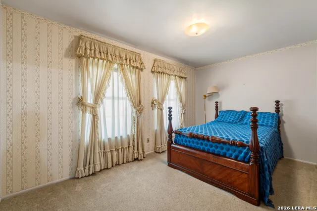 25 Labus Ln Floresville, TX 78114