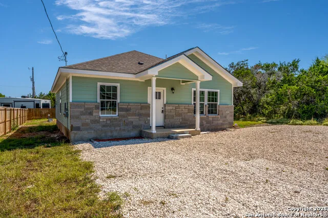1734 Blueridge Dr Canyon Lake, TX 78133