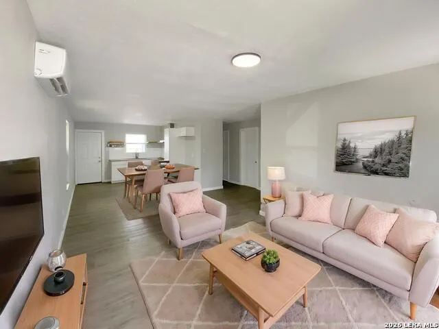 5423 Indian Desert San Antonio, TX 78242