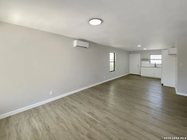 5423 Indian Desert San Antonio, TX 78242