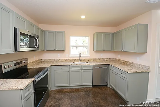 3159 WESTERN SKIES DR Spring Branch, TX 78070