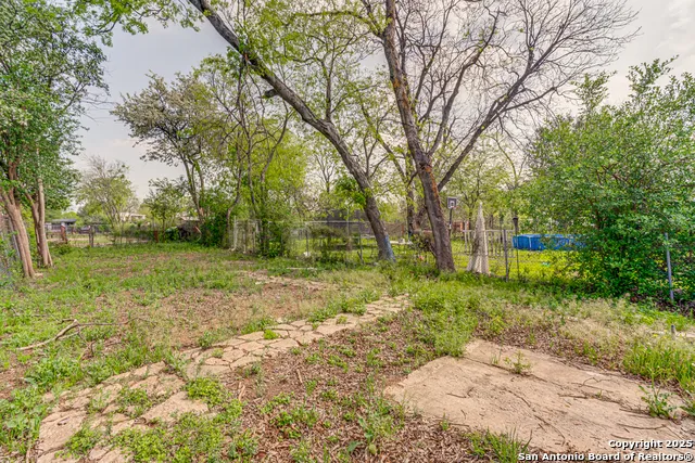 423 Hazel San Antonio, TX 78207