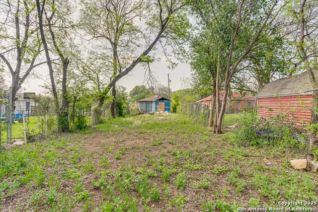 423 Hazel San Antonio, TX 78207