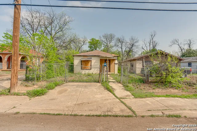 423 Hazel San Antonio, TX 78207