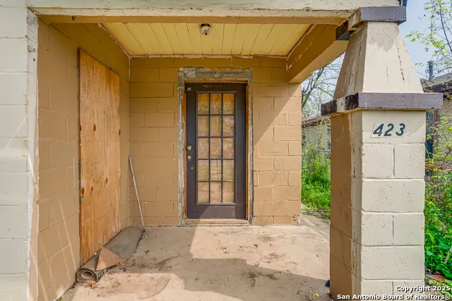 423 Hazel San Antonio, TX 78207