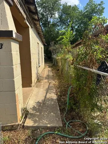 423 Hazel San Antonio, TX 78207