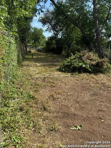 423 Hazel San Antonio, TX 78207