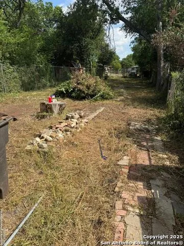 423 Hazel San Antonio, TX 78207