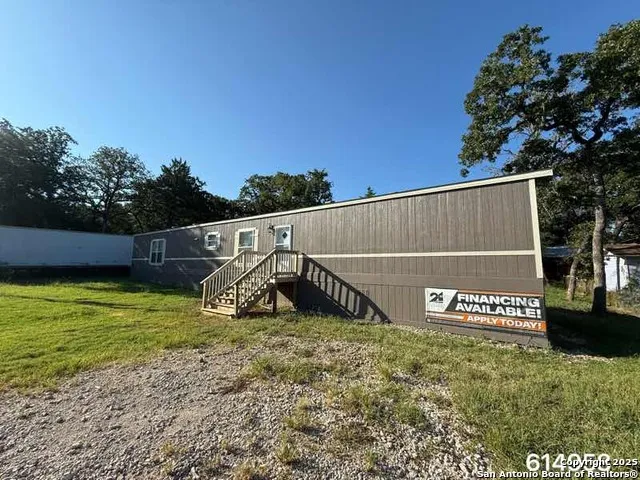 131 Shoshoni Smithville, TX 78957
