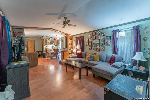 143 WATERMAN LN Pipe Creek, TX 78063