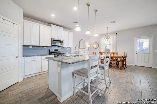1932 Colonial New Braunfels, TX 78130