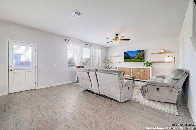 1932 Colonial New Braunfels, TX 78130