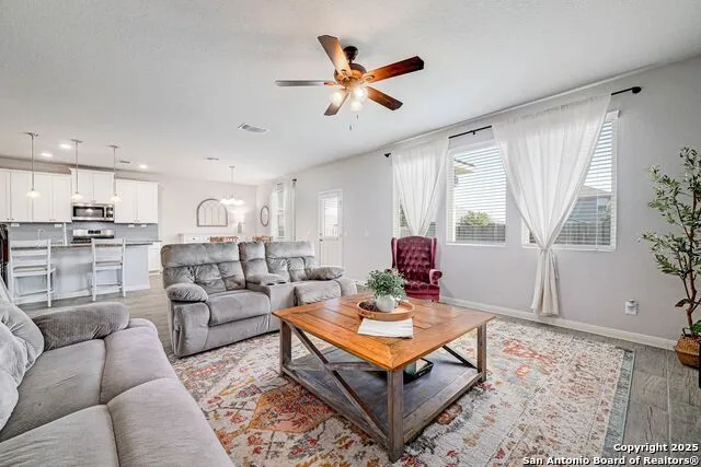 1932 Colonial New Braunfels, TX 78130