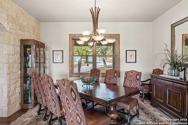 131 Bootlegger Ln Kerrville, TX 78028