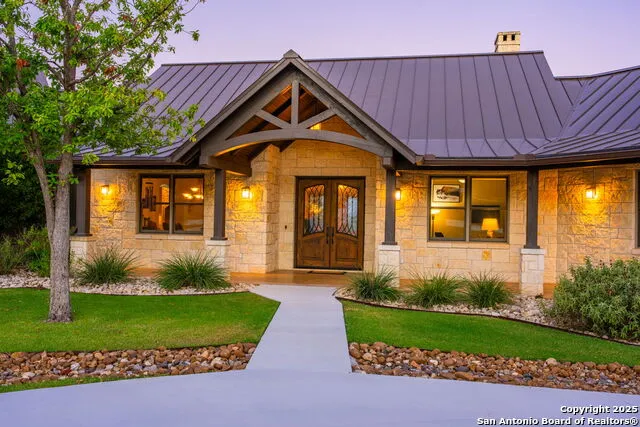 131 Bootlegger Ln Kerrville, TX 78028