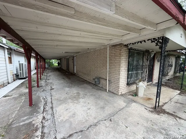 650 FLEMING ST San Antonio, TX 78211