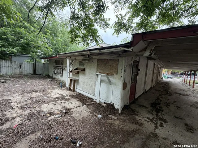 650 FLEMING ST San Antonio, TX 78211