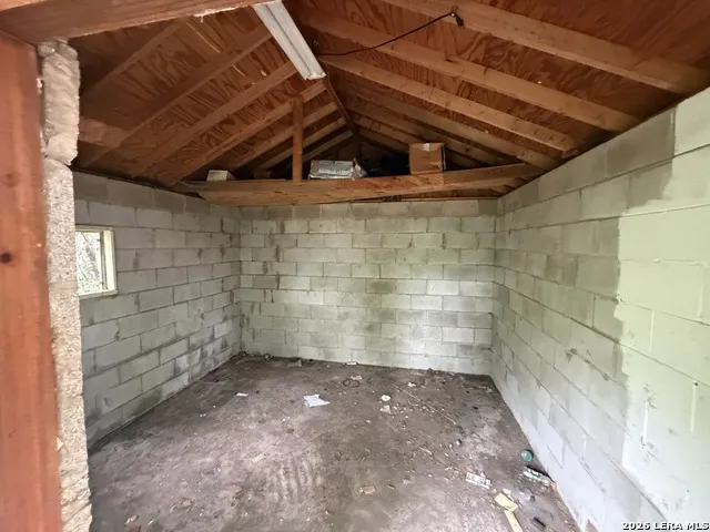 650 FLEMING ST San Antonio, TX 78211