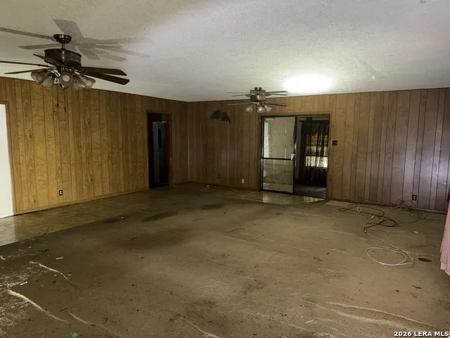 650 FLEMING ST San Antonio, TX 78211