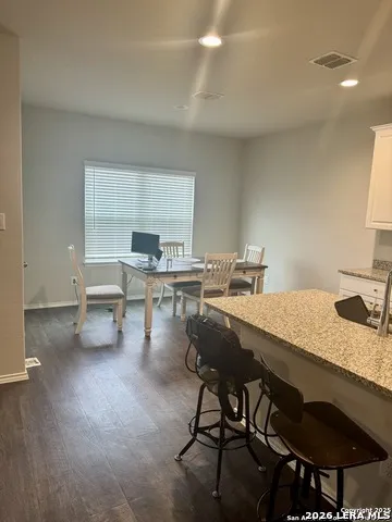 7535 HOMEWOOD LN Elmendorf, TX 78112