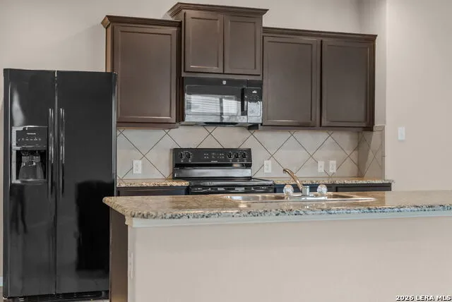 1351 Fall Cover New Braunfels, TX 78130
