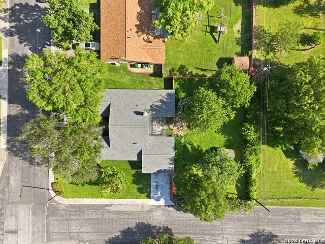 202 Azalea Trl Boerne, TX 78006