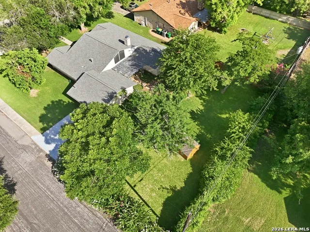 202 Azalea Trl Boerne, TX 78006
