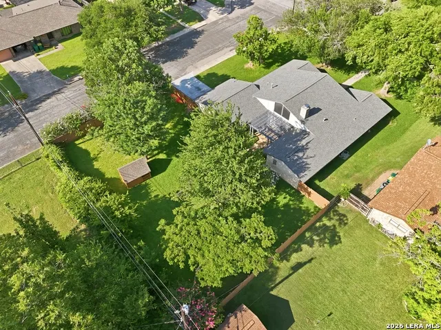 202 Azalea Trl Boerne, TX 78006